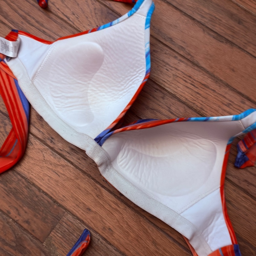 Aqua Couture Bikini Top - Picture 2 of 5